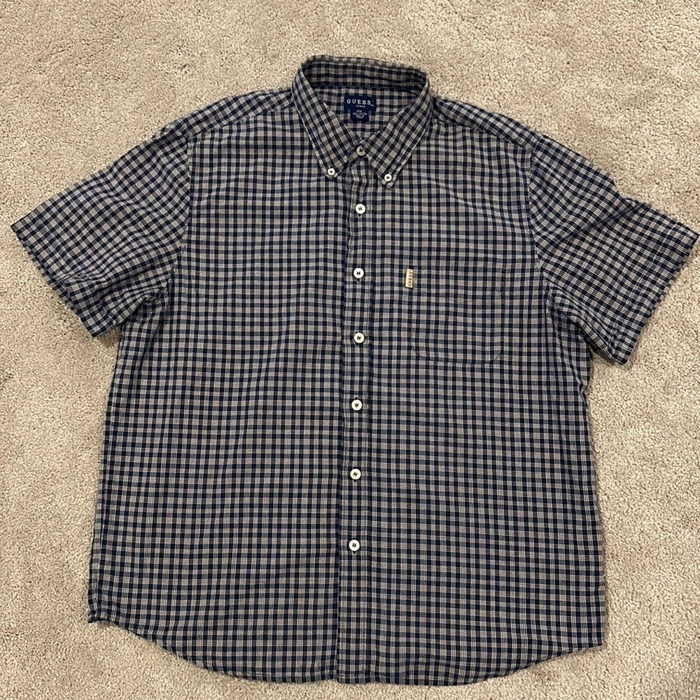 Men’s Guess button down